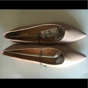 NWT Reposh Express flats